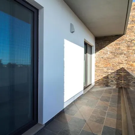 Villa Bonjour House - Sea View & Pool And Garden & Bbq